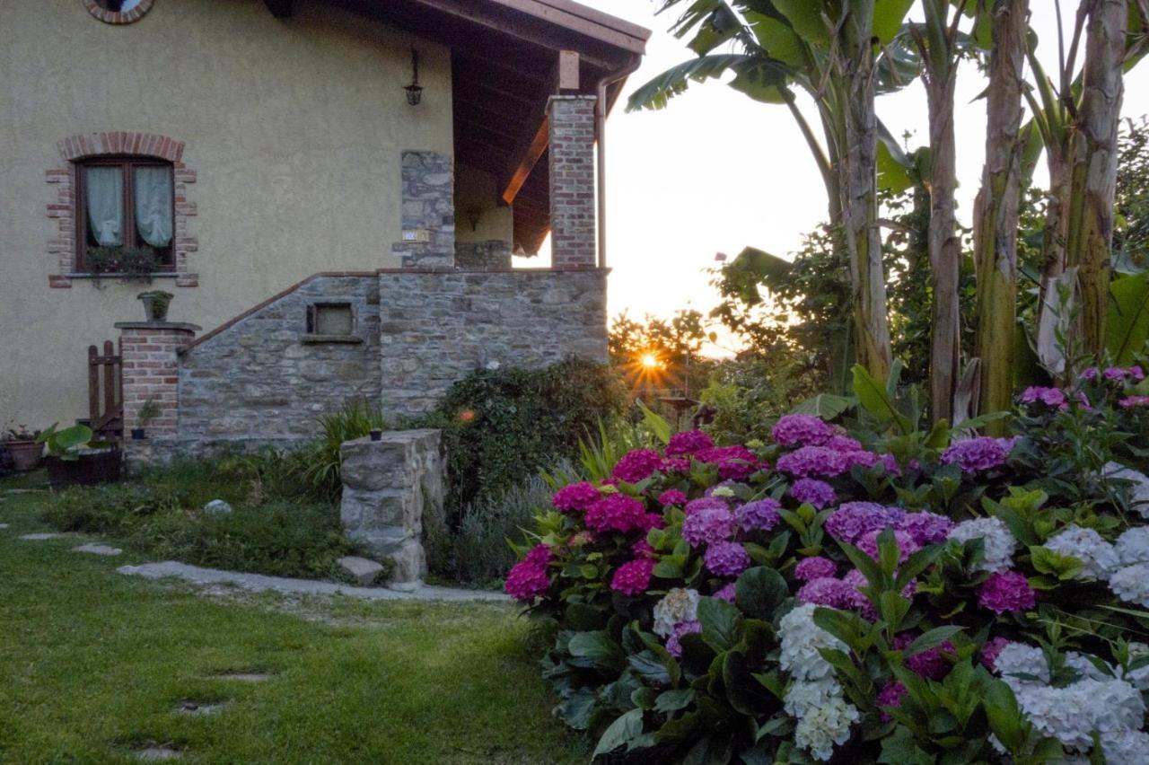 B&B La Casa Dei Cuori Millesimo ภายนอก รูปภาพ